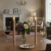 OMNIEXA LED Dinerkaarsen – Set van 2 – Taupe Ribbed Design – Met Afsta...